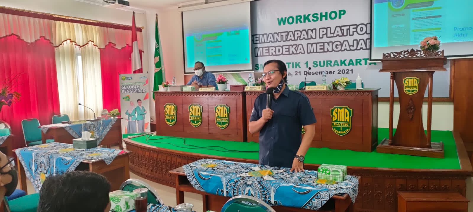 Workshop Pemantapan Patform Merdeka Belajar di SMA Batik 1 Surakarta