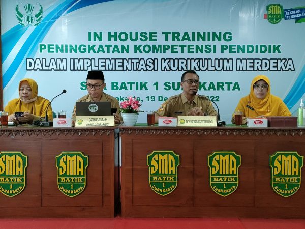 In House Training SMA Batik 1 Surakarta
