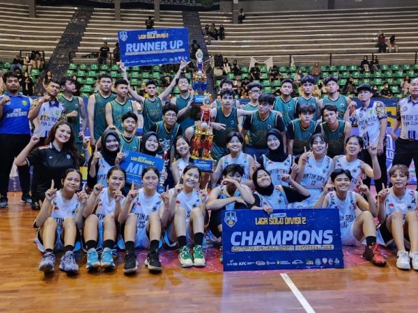 SMA Batik 1 Surakarta Dominasi Divisi 2 Liga Bola Basket Solo