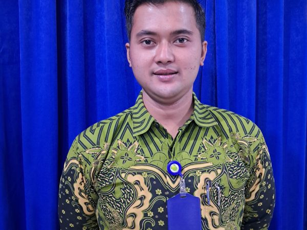 Filosofi Air dan Guru Masa Depan