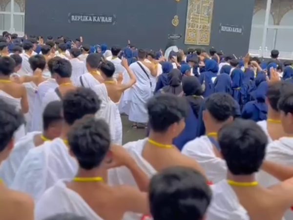 Outing Class X: Pembelajaran Manasik Haji dan Rekreasi Edukatif di Semarang