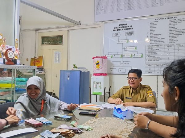 Penyaluran 10.215.200 Melalui Rumah Zakat: Bantuan Kemanusiaan SMA Batik 1 Surakarta untuk Korban Bencana di Aceh Tamiang