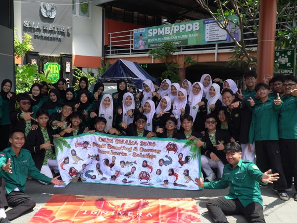 OSIS SMA Islam Hidayatullah Semarang  Studi Tiru ke SMA Batik 1 Surakarta